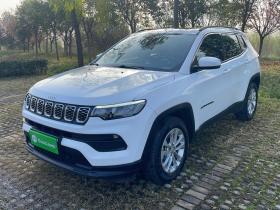 Jeep 指南者 2021款 220T 自动领先版