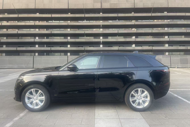 路虎 揽胜星脉 2020款 P250 R-DYNAMIC S车身外观6003