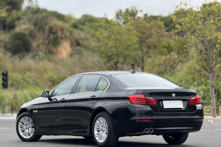 宝马5系 2014款 525Li 领先型车身外观6002