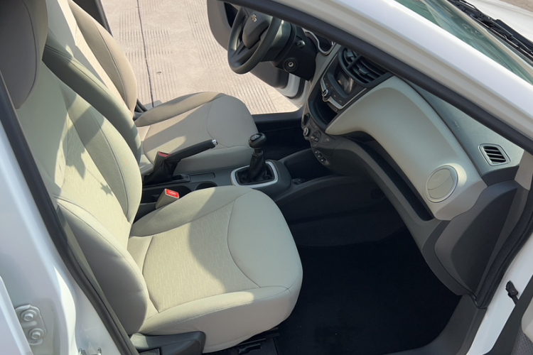 雪佛兰 2018款 赛欧3 1.5L 手动理想天窗版中控内饰7001