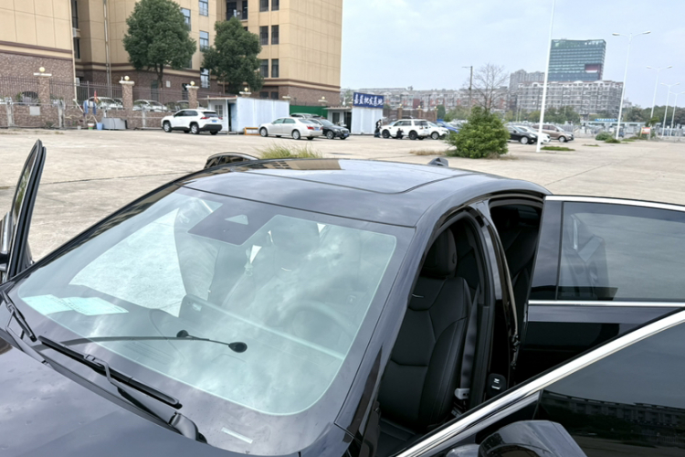 凯迪拉克CT5 2025款 28T 城市运动版车身外观6013