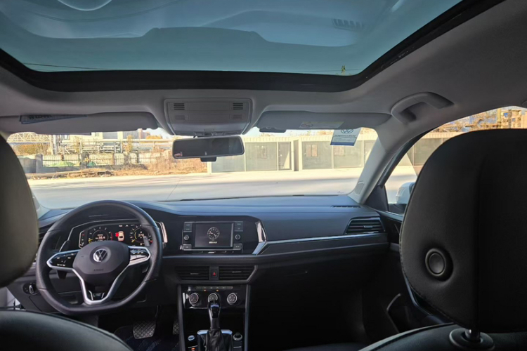 大众 速腾 2019款 280TSI DSG舒适型 国VI中控内饰7001