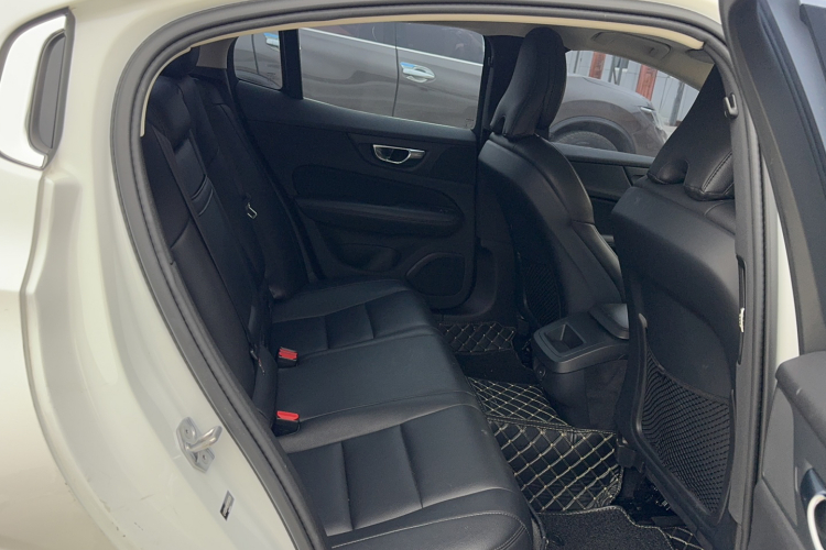 沃尔沃S60 2020款 T3 智行豪华版中控内饰7002