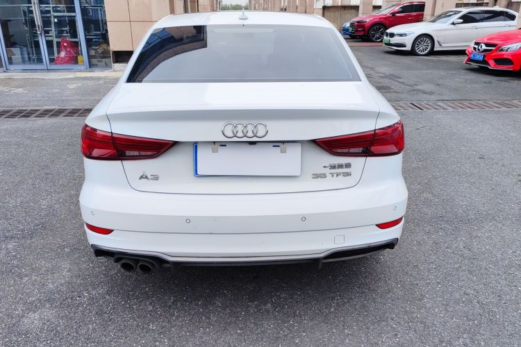 奥迪A3 2018款 30周年年型 Limousine 35 TFSI 时尚型车身外观6007