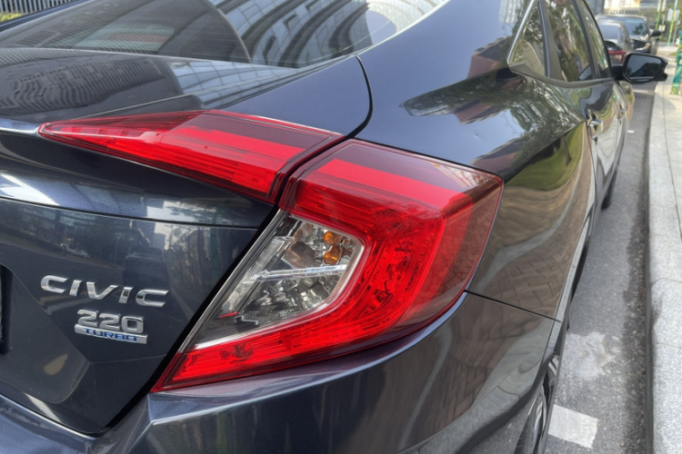 本田 思域 2016款 220TURBO CVT尊耀版车身外观6009