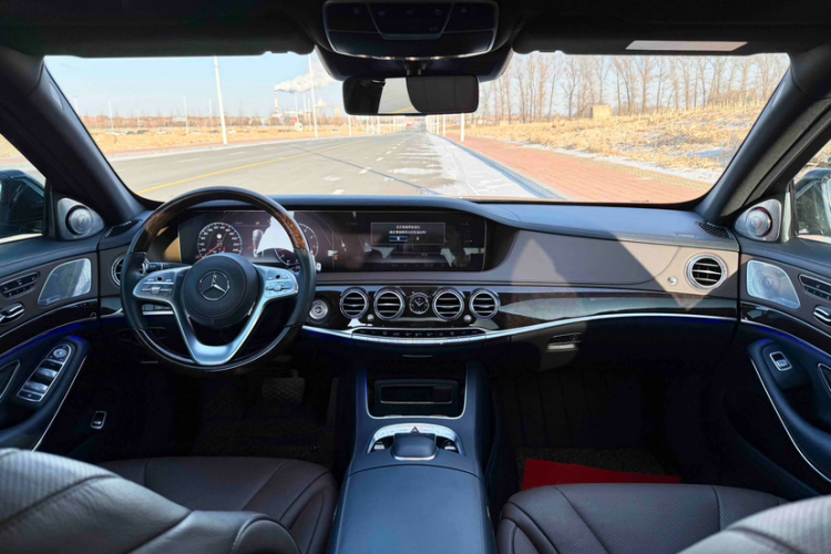 奔驰S级 2019款 S 350 L 豪华型 臻藏版中控内饰7001