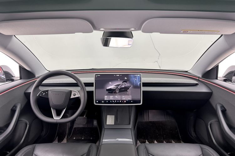 特斯拉 Model 3 2023款 后轮驱动版中控内饰7004