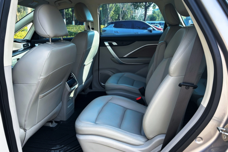 吉利汽车 嘉际 2019款 1.8TD 自动悦享型中控内饰7004