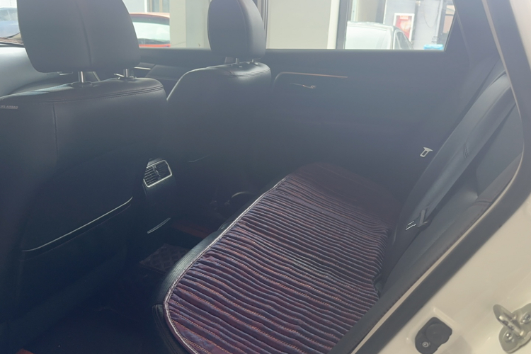 日产 天籁 2016款 改款 2.0L XL舒适版中控内饰7002