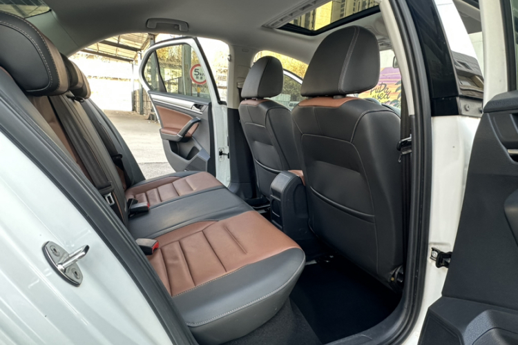 大众 宝来 2016款 1.6L 自动舒适型中控内饰7003