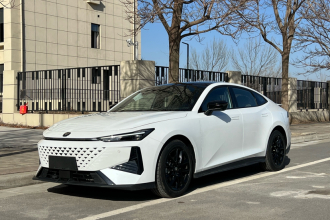 长安UNI-V 2024款 1.5T 尊贵型