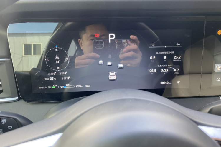 理想汽车 理想ONE 2021款 增程6座版中控内饰15