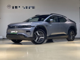 长安启源E07 2025款 纯电 四驱 90kWh Ultra高性能版