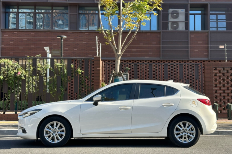 马自达3 昂克赛拉 2017款 两厢 1.5L 自动豪华型 国V车身外观6005