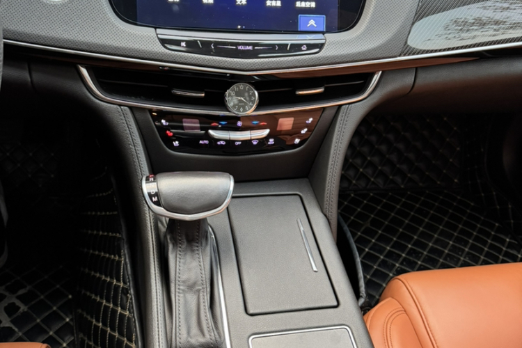 凯迪拉克CT6 2017款 28T 领先型局部细节16