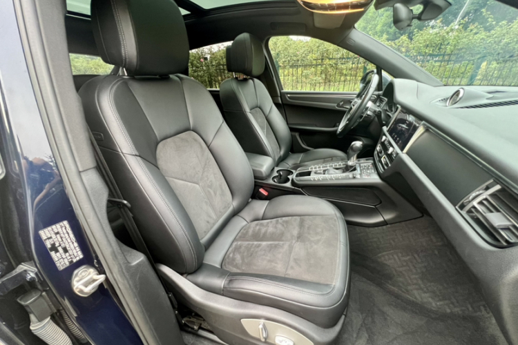 保时捷 2018款 Macan 2.0T中控内饰7008