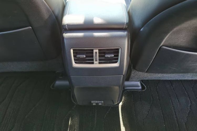 雷克萨斯RX 2020款 改款 300 两驱精英版中控内饰7003