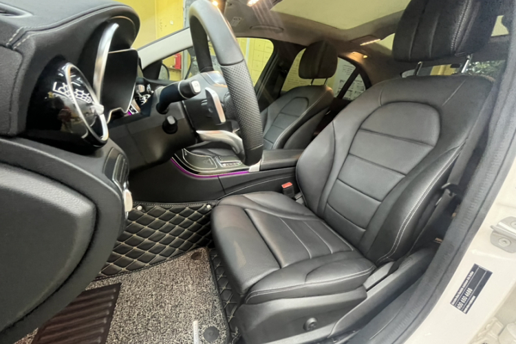 奔驰C级 2021款 C 260 L 运动星耀臻藏版中控内饰7005