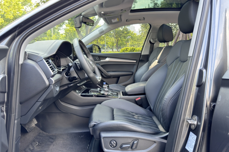 奥迪Q5L 2022款 45T 豪华动感型车身外观6004