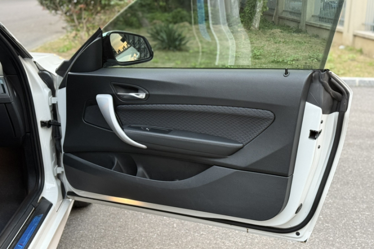 宝马2系(进口) 2018款 225i 敞篷轿跑车 M运动型中控内饰7006