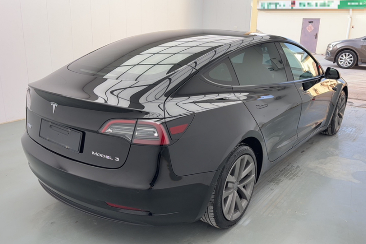 特斯拉 Model 3 2022款 后轮驱动版车身外观6010