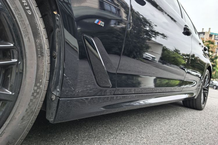 宝马5系(进口) 2020款 530i 风尚版 M运动套装局部细节9002