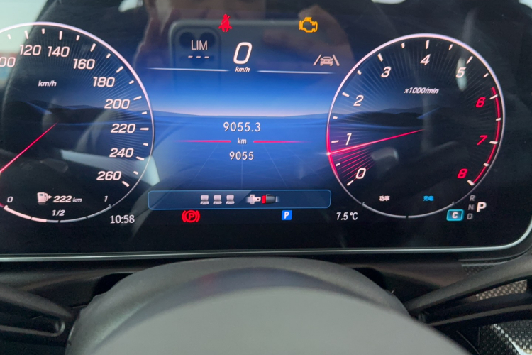 奔驰C级 2025款 改款 C 260 L 运动版中控内饰15