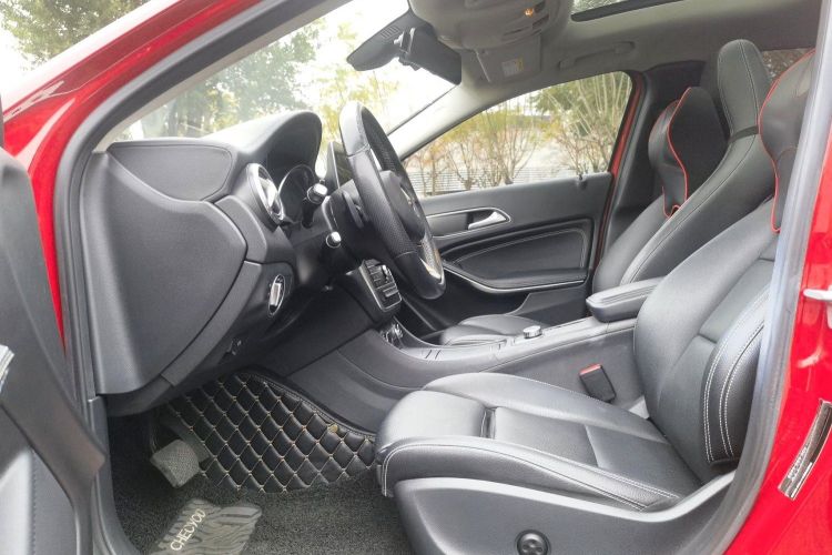 奔驰GLA 2016款 GLA 200 时尚型中控内饰7003