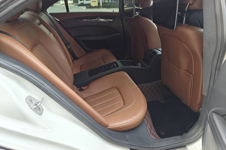 奔驰CLS 2016款 CLS 260 逸彩版中控内饰7005