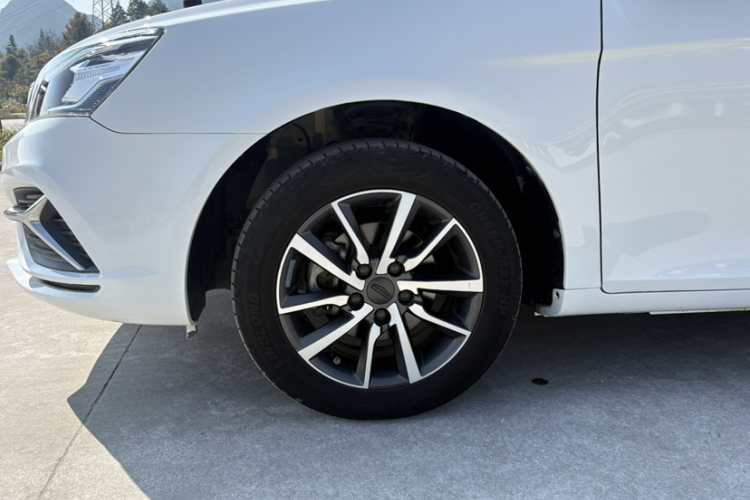 吉利汽车 帝豪 2020款 1.5L CVT向上版车身外观6006