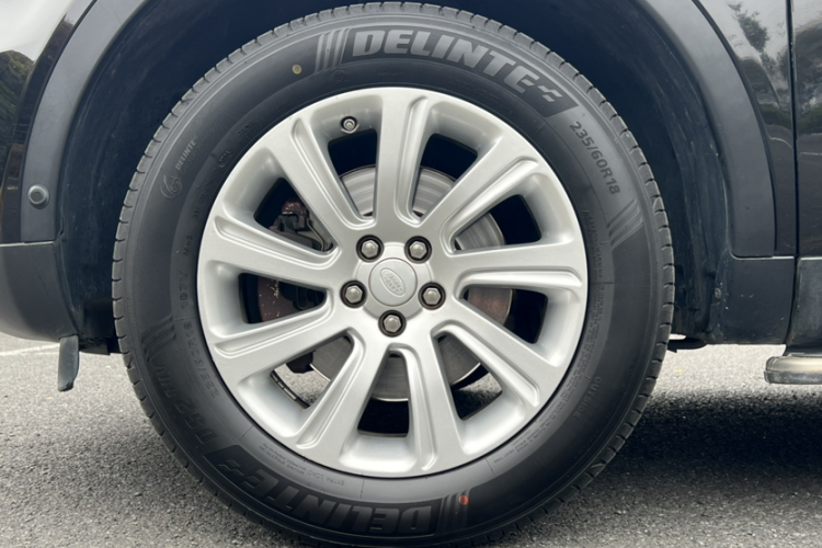 路虎 发现神行 2018款 240PS SE版车身外观6003