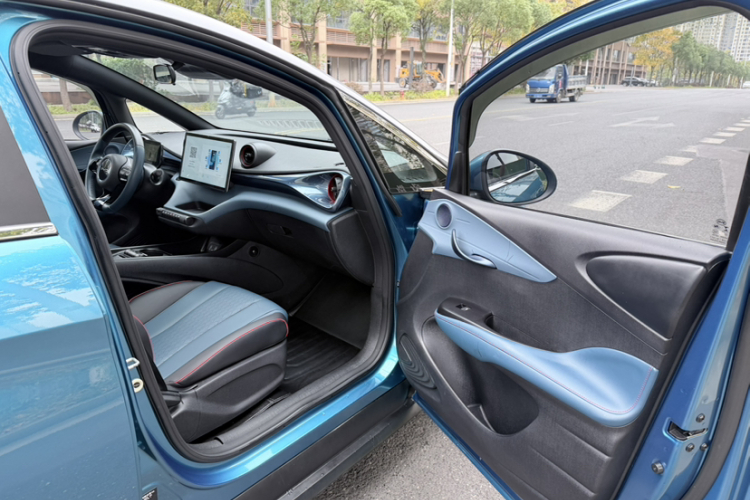 比亚迪 海豚 2021款 401km 骑士版中控内饰7005