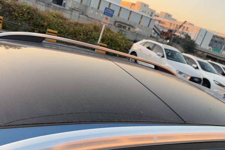 荣威RX5 2016款 20T 两驱自动互联网智享版局部细节57