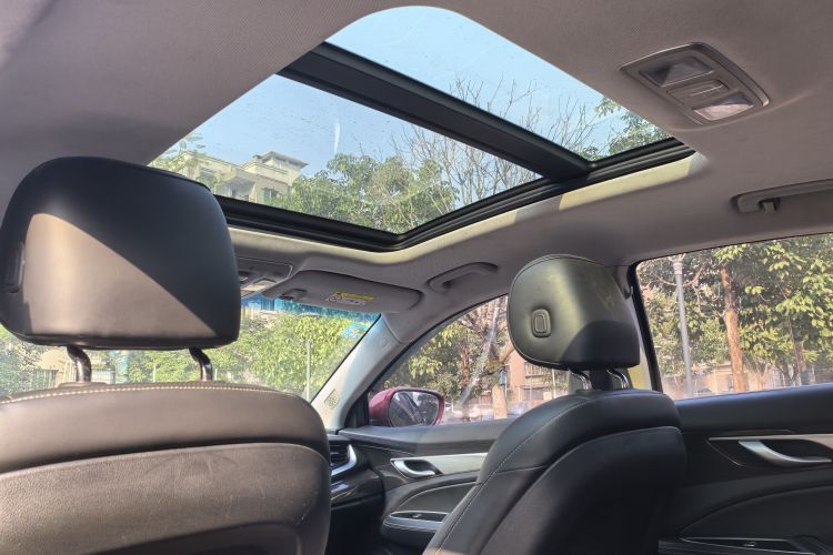 吉利汽车 博瑞 2020款 1.8T 领航版中控内饰7002