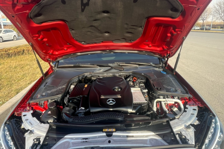 奔驰C级 2018款 C 180 L 时尚型运动版中控内饰7010