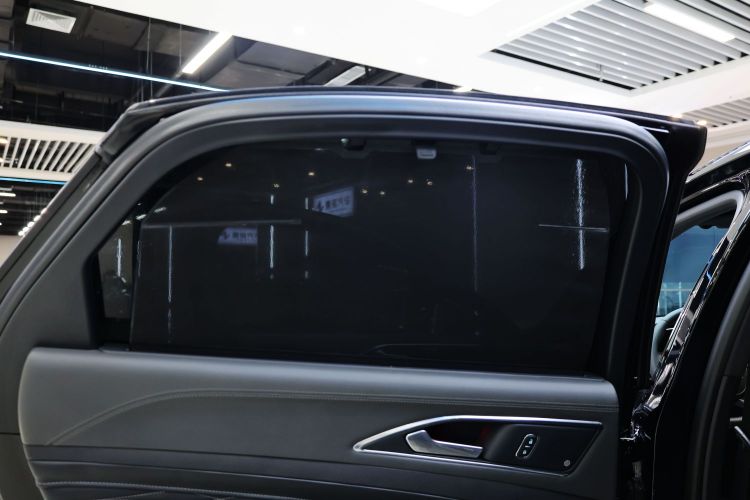 福特 金牛座 2019款 EcoBoost 245 Vignale臻享版局部细节9002