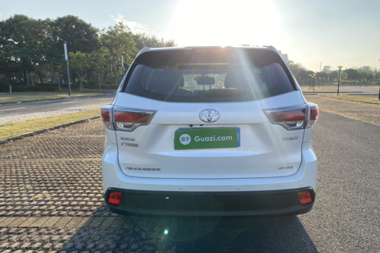 丰田 汉兰达 2017款 2.0T 两驱豪华版 7座车身外观6001