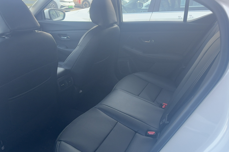 日产 轩逸 2026款 1.6L CVT省心版中控内饰7002