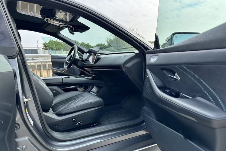 深蓝汽车 深蓝SL03 2023款 200Max增程版中控内饰7007