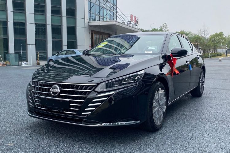 日产 天籁 2024款 2.0L XE 真心版车身外观6005