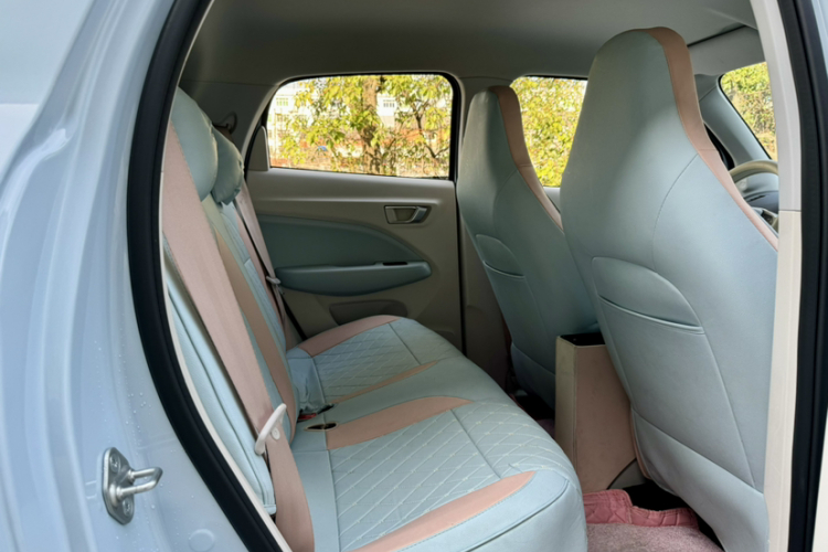 零跑汽车 零跑T03 2023款 403轻享版中控内饰7009