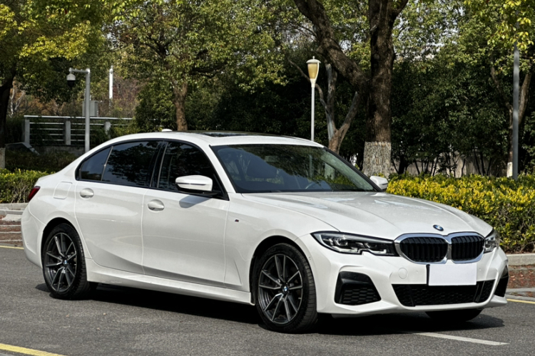 宝马3系 2021款 改款 320Li M运动套装车身外观6002