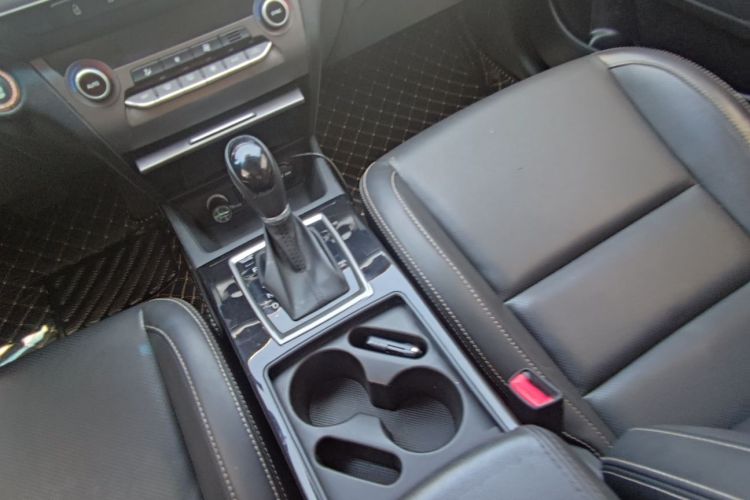 现代 名图 2017款 1.6T 自动智能型GLS 国V中控内饰7004