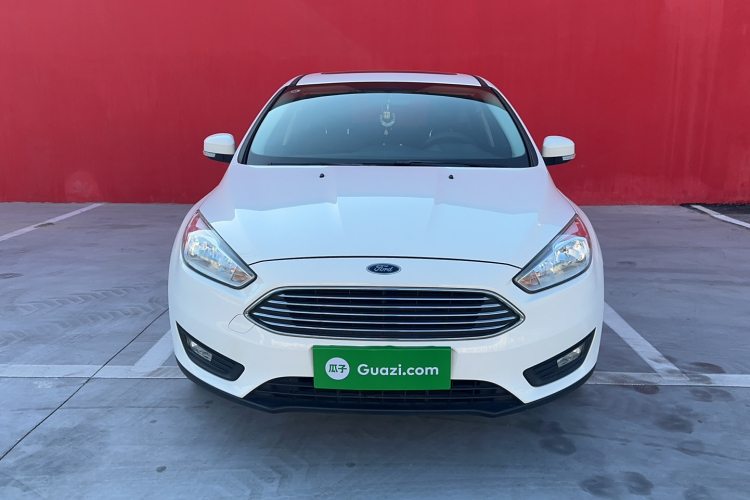 福特 福克斯 2020款 两厢经典 1.5L 自动风尚型车身外观6001