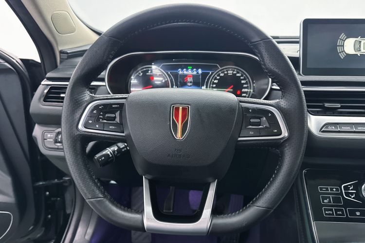 红旗H5 2020款 1.8T 自动智联旗享版中控内饰7003