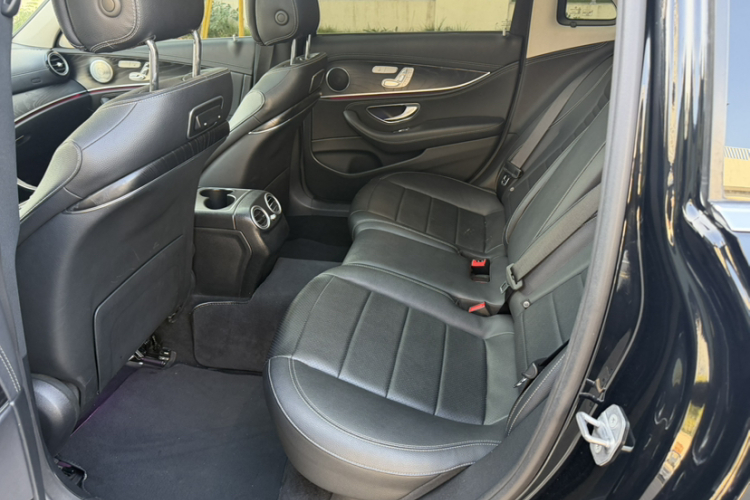 奔驰E级 2018款 改款 E 300 L 运动豪华型车身外观6006