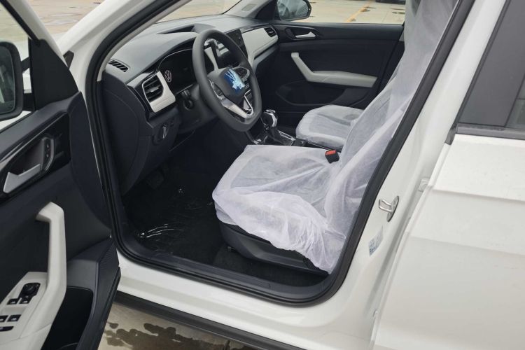 大众 途岳 2025款 新锐 1.5L 锐意版中控内饰7002