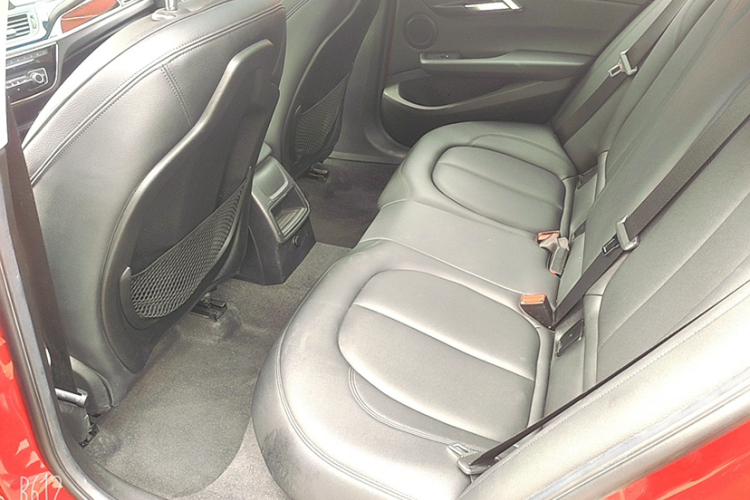 宝马1系 2017款 118i 运动型中控内饰7003