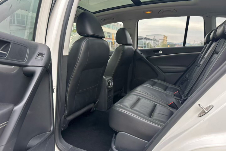 大众 途观 2016款 280TSI 自动两驱丝绸之路舒适版中控内饰7003