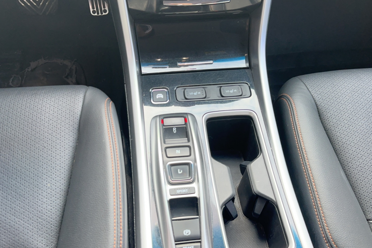 本田 雅阁 2016款 混动 2.0L 锐领版局部细节18